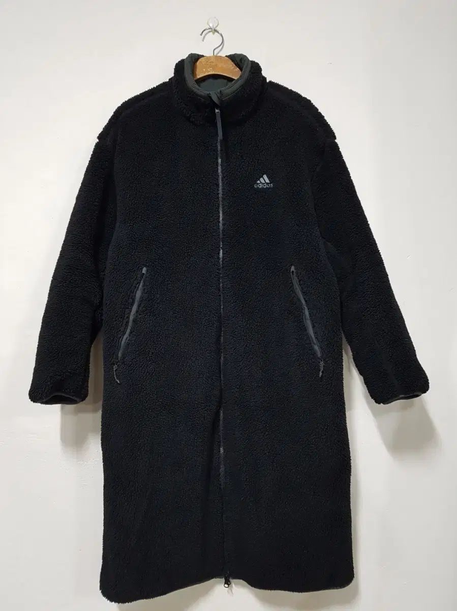 美品 adidas originals ロングシェルパジャケット　リバーシブル 95 アディダス ロング リバーシブル シェルパ ジャケット - メルカリ