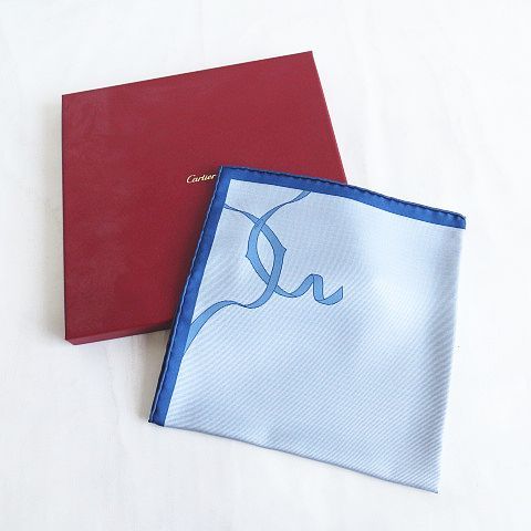 新品 カルティエ Cartier ブルー ストライプ ハンカチ ポケットチーフ カルティエ☆ハンカチーフ 新品 カルティエ Cartier ブルー ストライプ