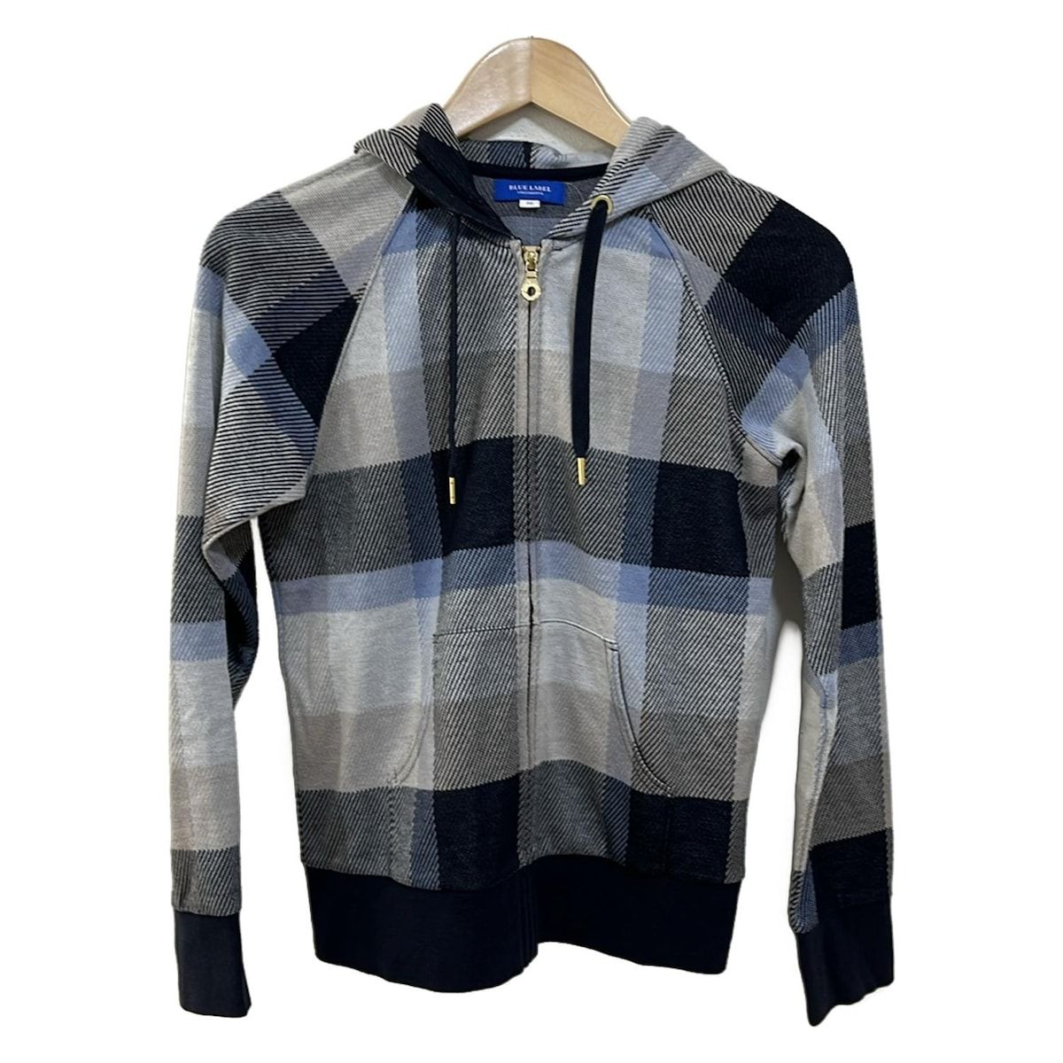 BLUE LABEL CRESTBRIDGE(ブルーレーベルクレストブリッジ) パーカー