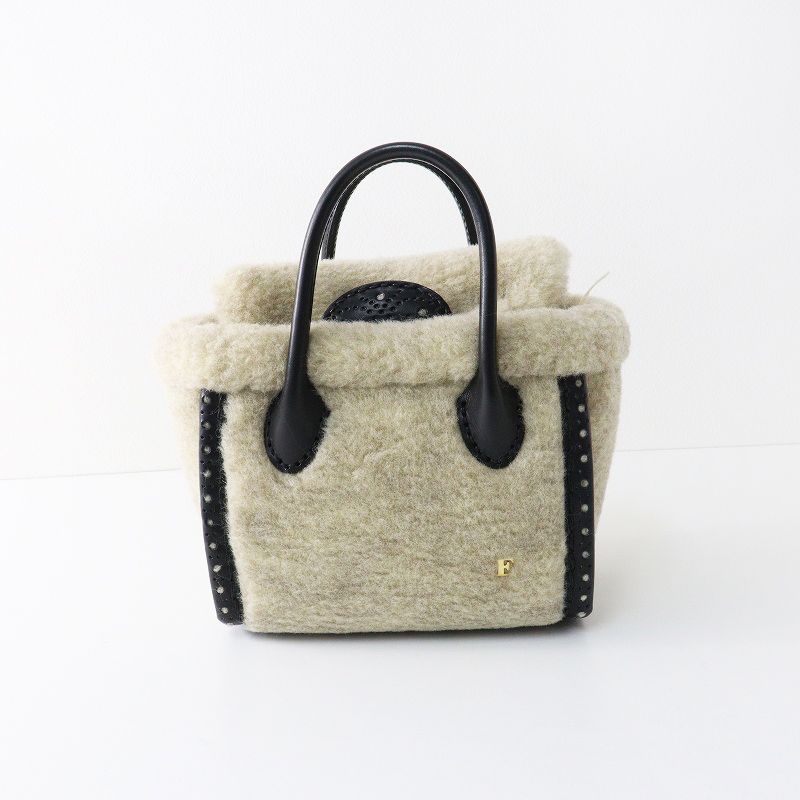 お値下げ*美品*ebagos*ウールボア・フルグローブ・キューブトート*S 極美品 2023AW エバゴス ebagos ウールボア・フルグローブ・キューブ