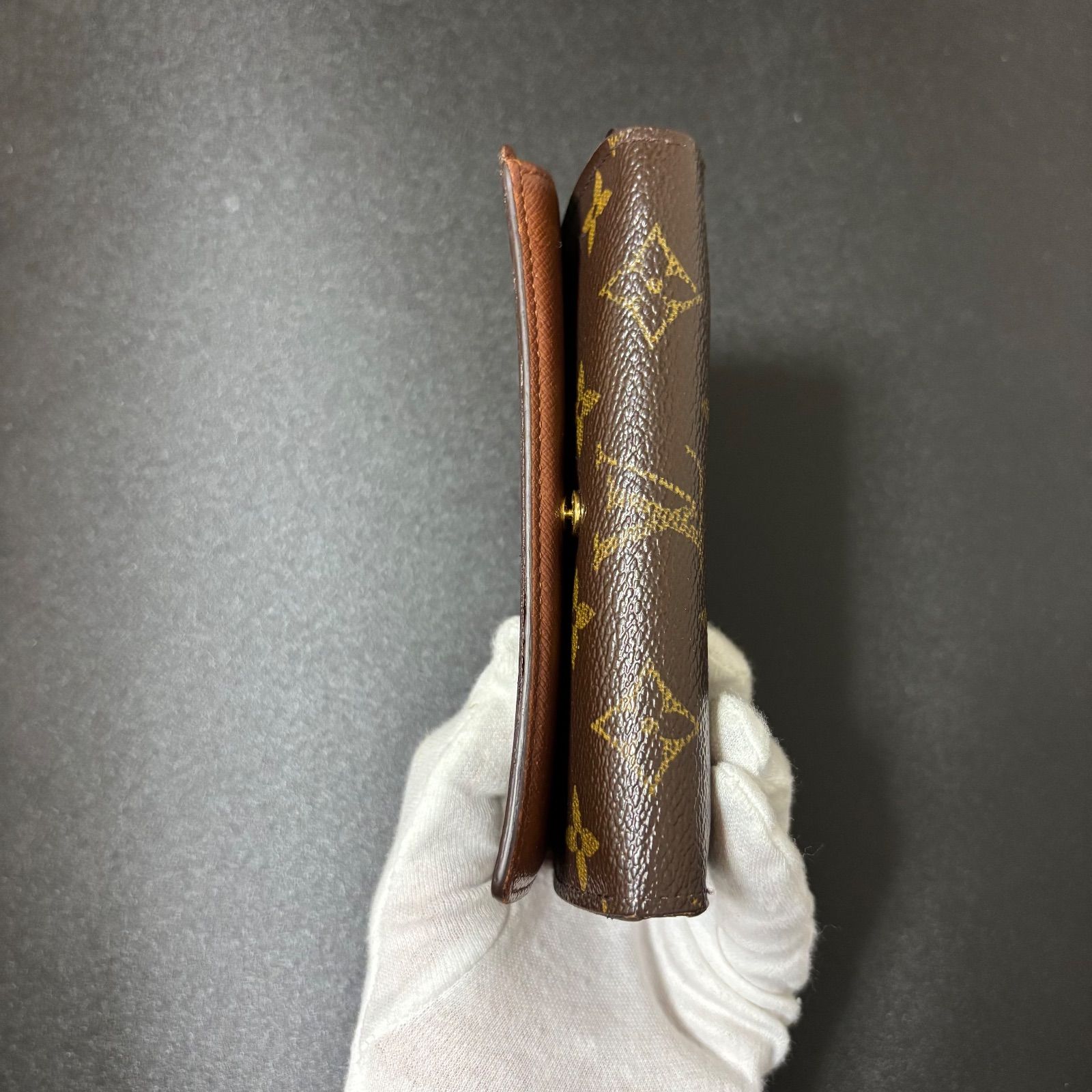 u79 ポルトフォイユ トレゾール インターナショナル 新型 Louis