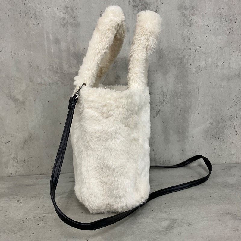 FURFUR ホワイトファーミニハンドバッグ　アイボリー FURFUR ファーファー エコファー トートバッグ 2way ショルダー
