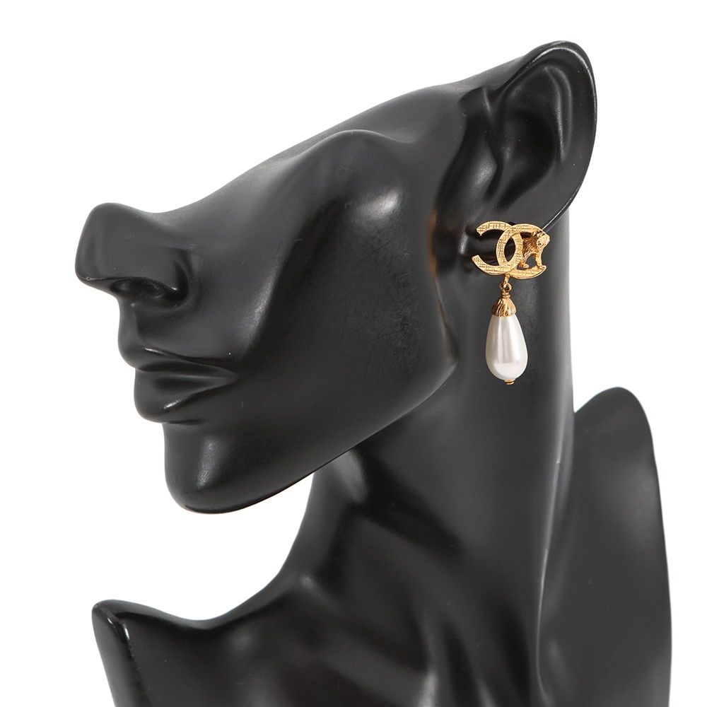 シャネル ピアス ココマーク ライオンモチーフ ドロップピアス メタル