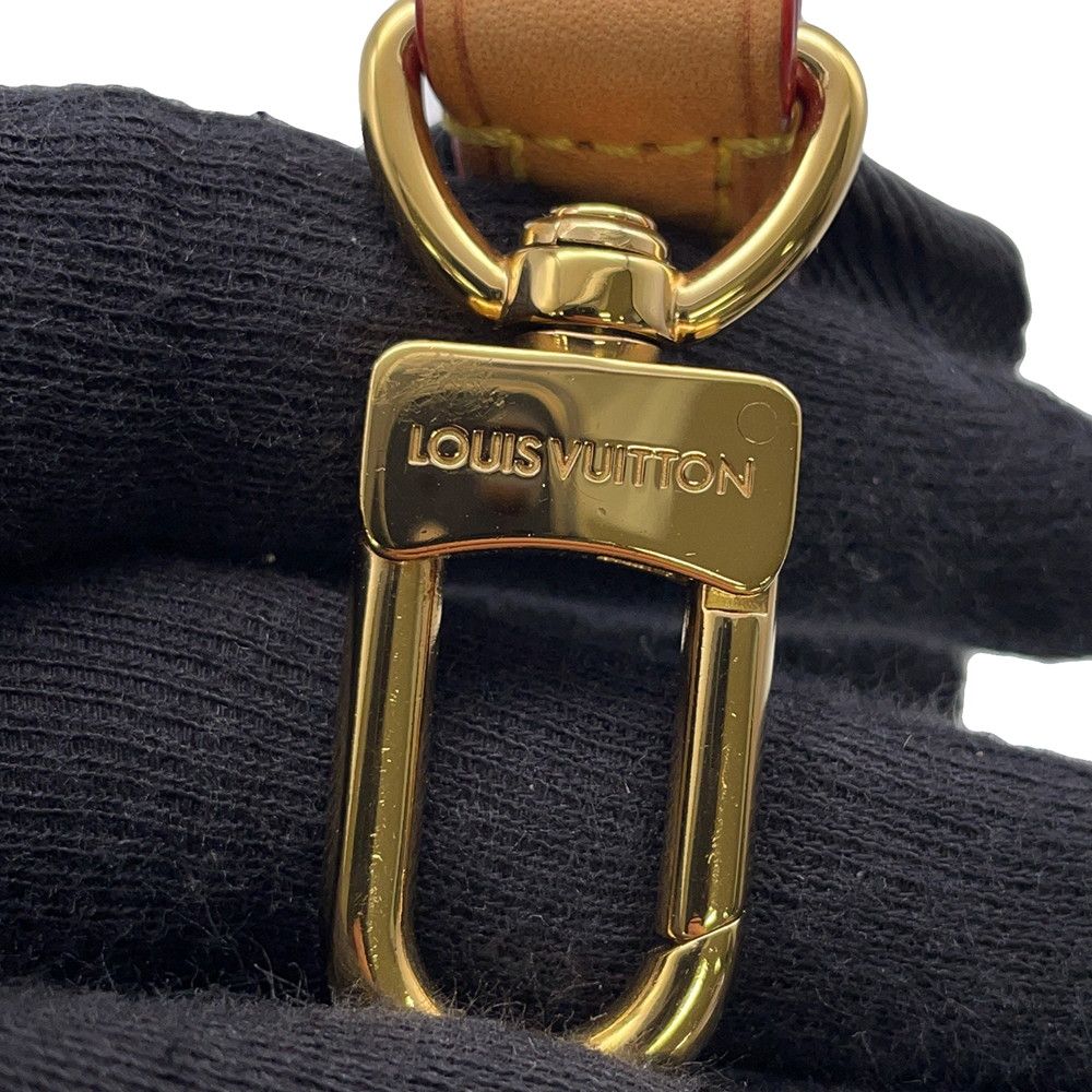 Louis Vuitton モノグラム ポーチ　ショルダーストラップ Louis Vuitton モノグラム ポーチ ショルダーストラップ Louis Vuitton