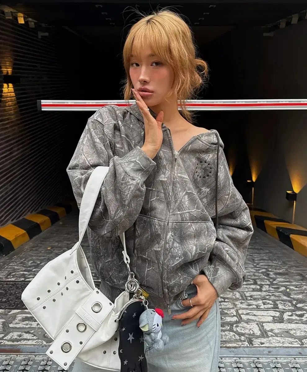 ディズニー デラックスオルゴール テレビ イッツアスモールワールド