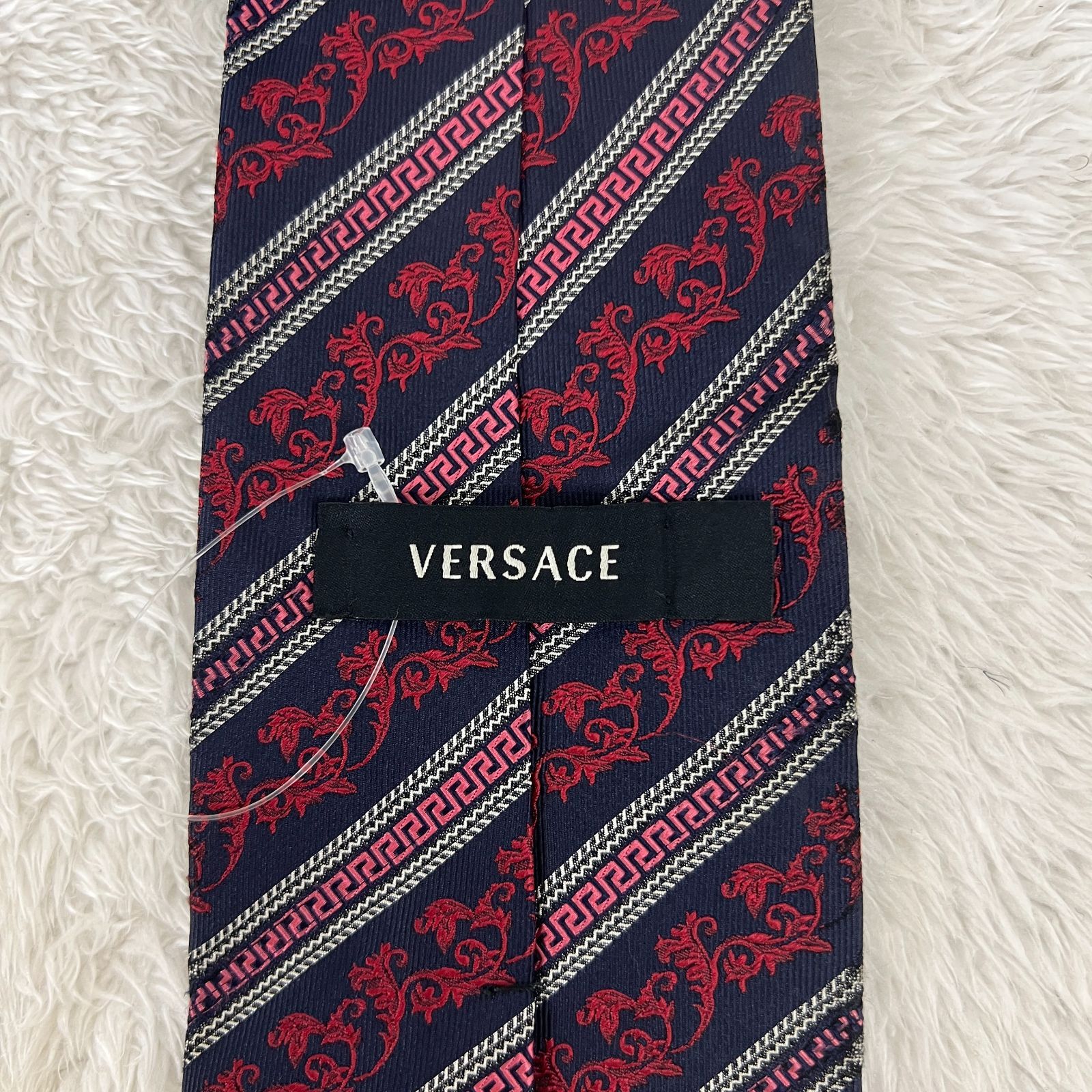 訳アリ》VERSACE (ヴェルサーチェ) シルクネクタイ 総柄 ストライプ