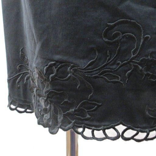 ヴィヴィアンタム VIVIENNE TAM 美品 タイトスカート 膝丈 フラワー