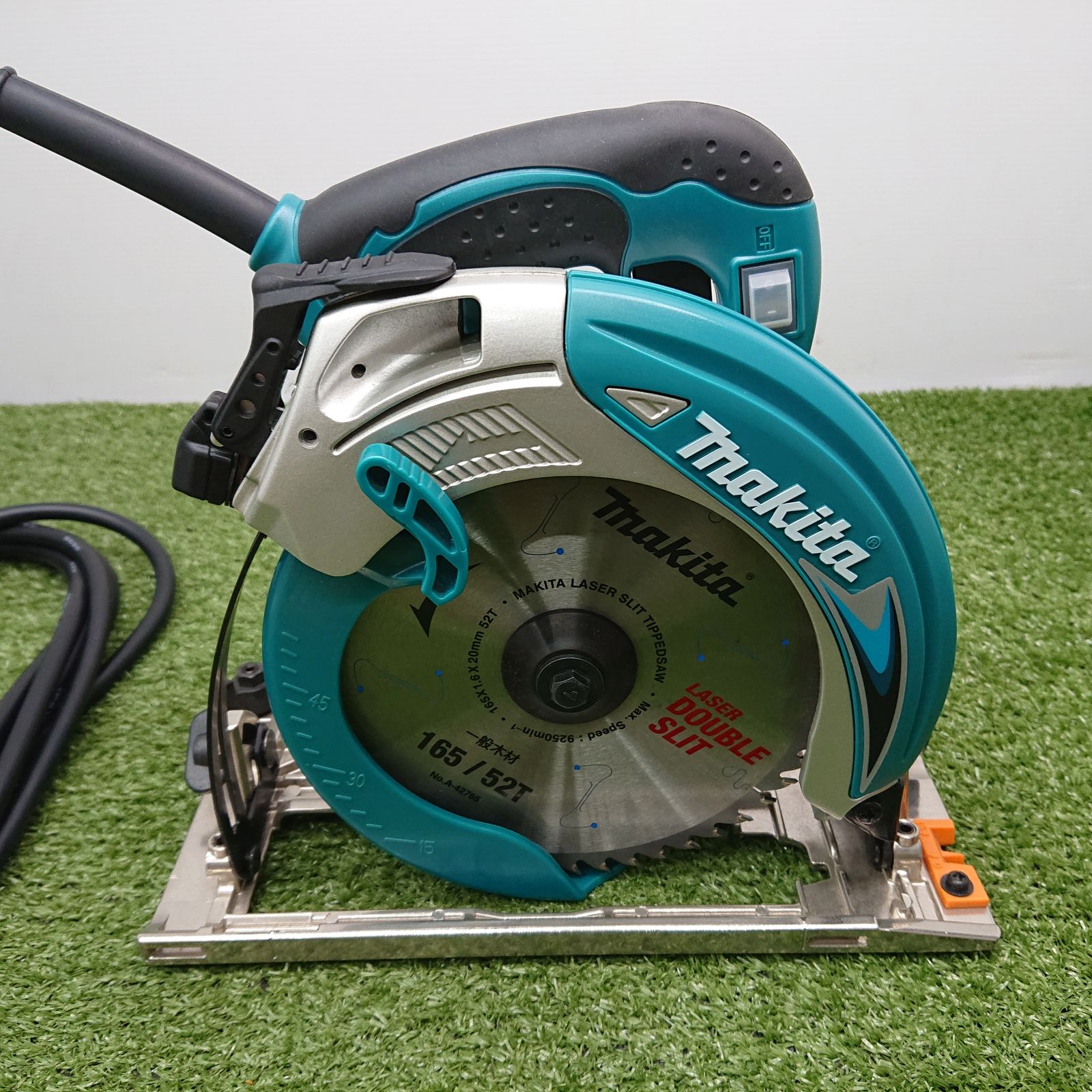 Makita マキタ 165mmマルノコ 5637BA F21-09 未使用品 未使用品】マキタ 5637BA 165mmマルノコ [0119] - メルカリ