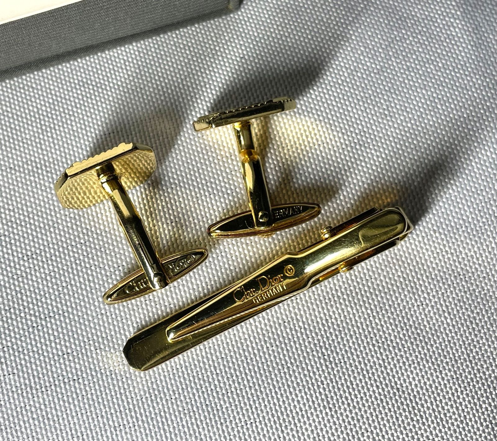 美品 希少 Dior ディオール CDロゴ＆ストライプライン カフス ネクタイ