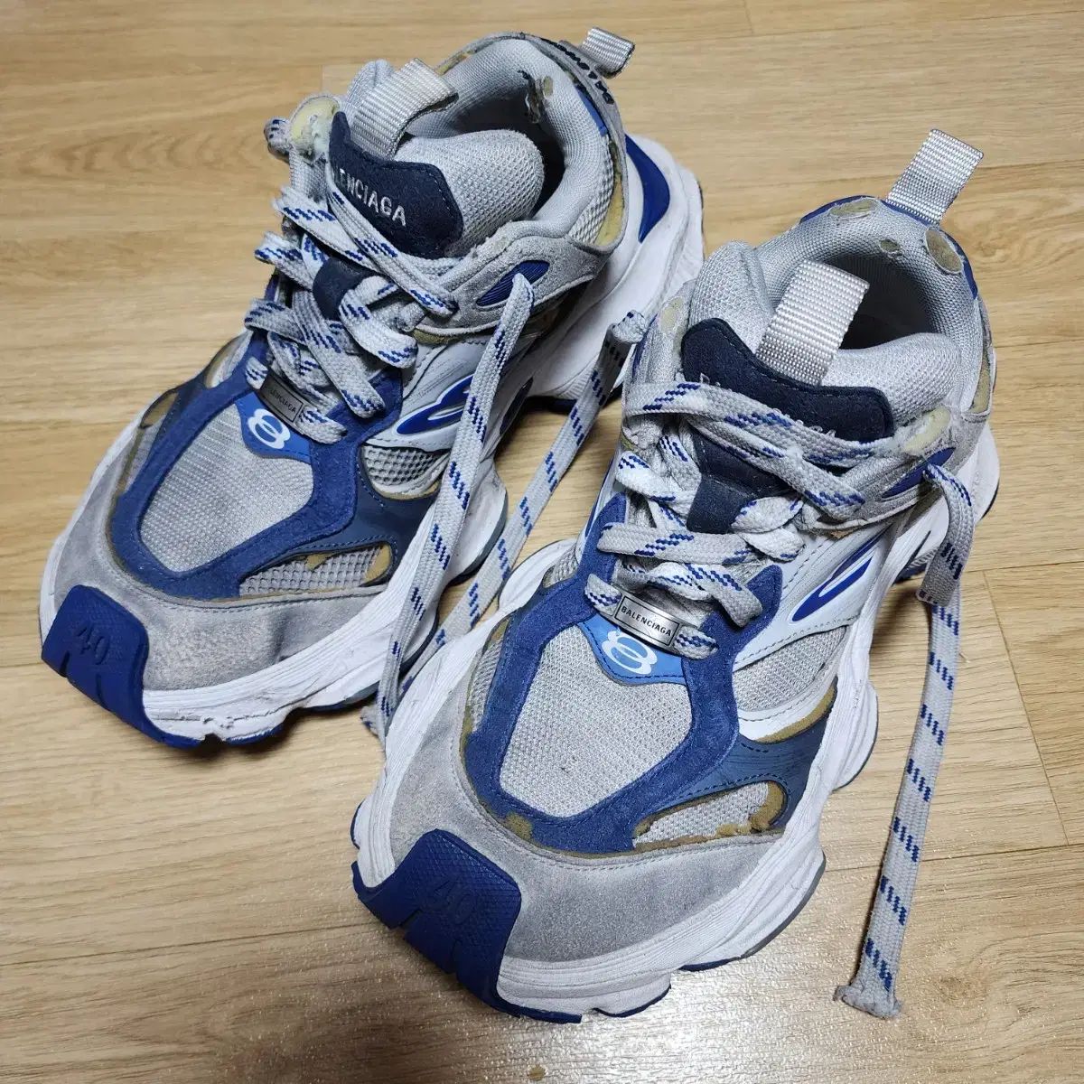 バレンシアガ カーゴスニーカー 40 - メルカリ