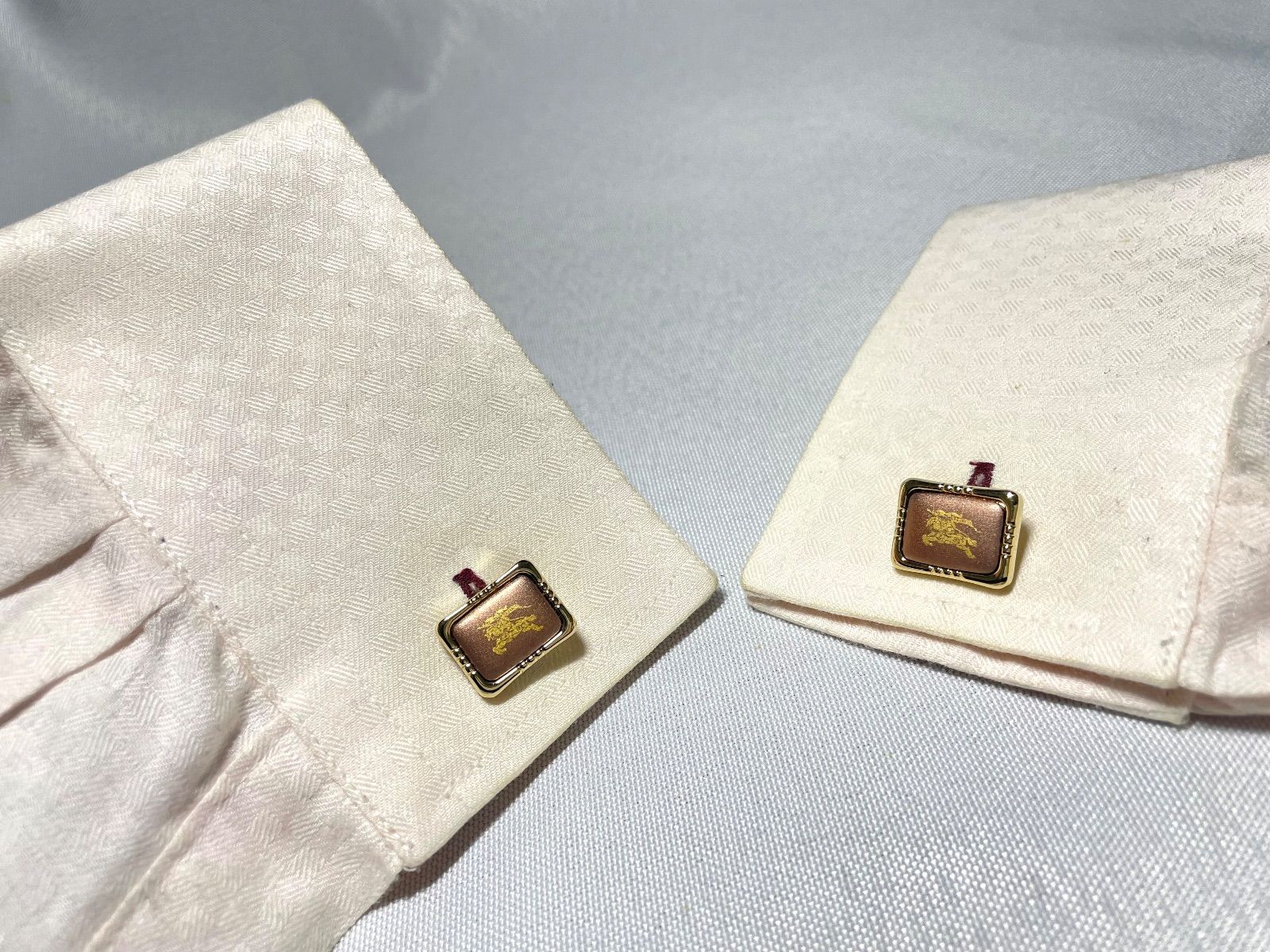 美品 Burberry バーバリー ホースナイトロゴ 騎士デザイン カフス