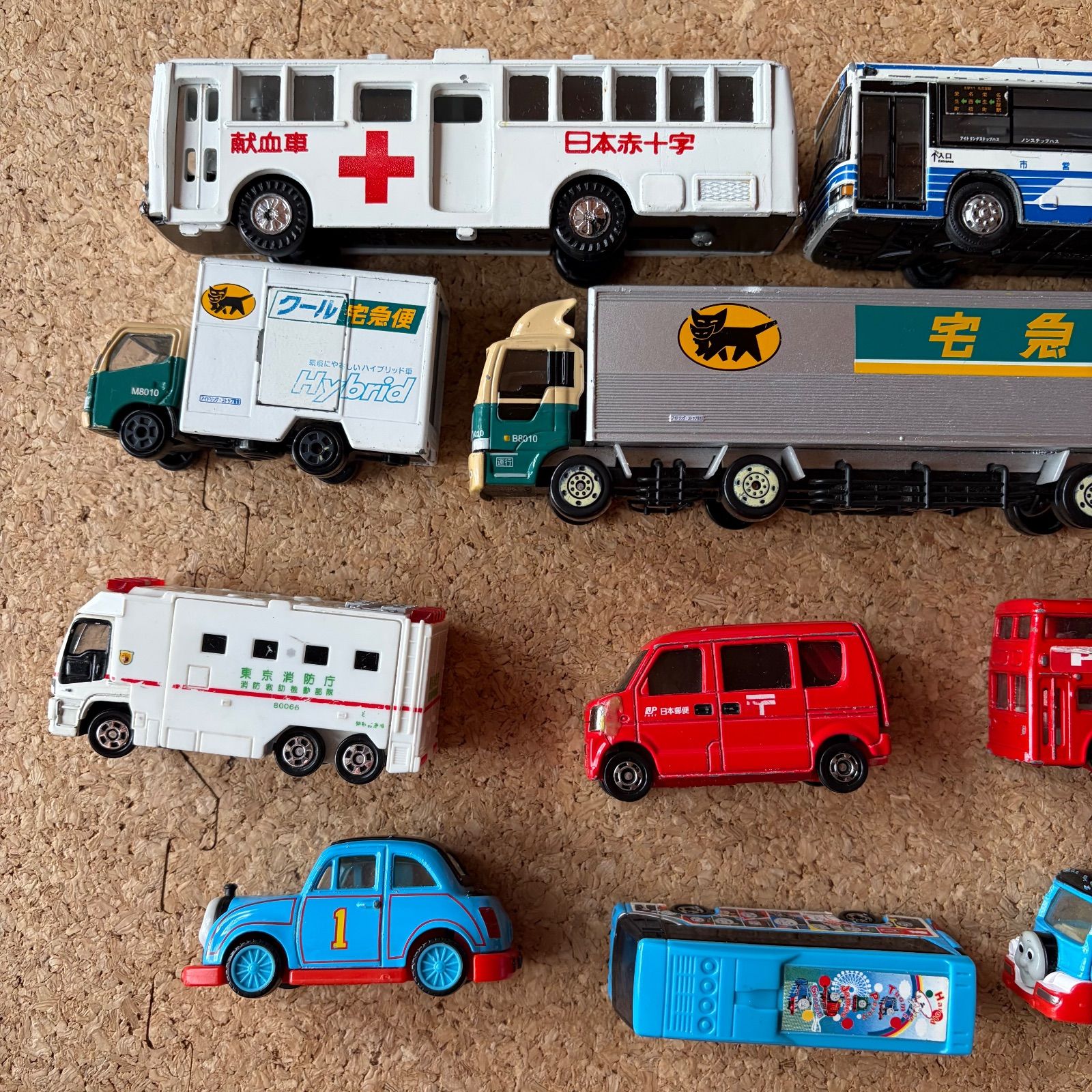 まとめ売り】トミカ 働く車 バス 宅急便 赤十字 二階建てバス【バラ