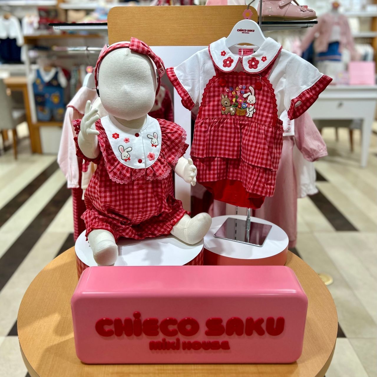 【チエコサク】チェック柄スカート付きロンパース　M(80〜90) チエコサク】チェック柄スカート付ロンパース – ミキハウス