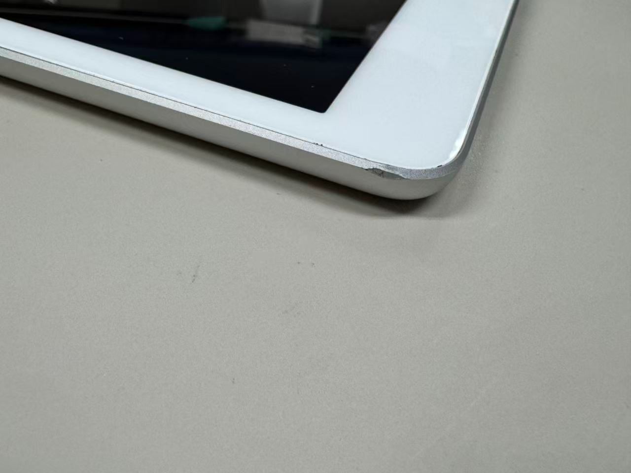 Apple iPad (第8世代) Wi-Fi 128GB シルバー ジャンク品 - メルカリ