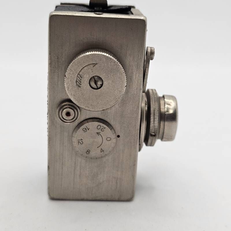 希少 Steky ステキー 16mm 豆カメラ マガジン2個付 稼働品 - メルカリ