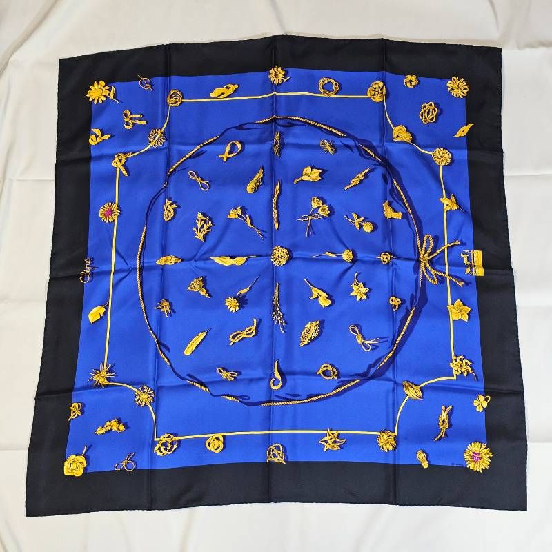 希少】エルメス カレ90 クリップス ノット柄 シルク スカーフ 青