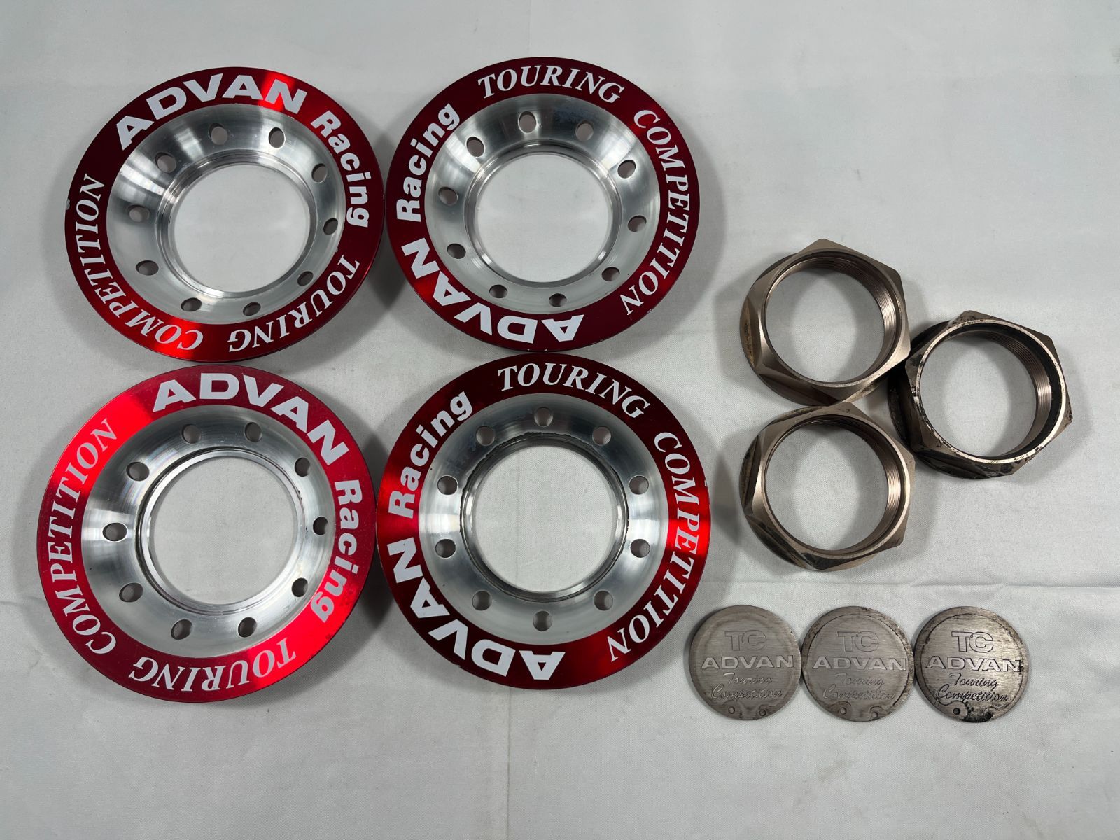 ADVAN Racing TOURING COMPETITION センターキャップ ホイールキャップ ホイール キャップ タイヤ 車 カスタム 旧車 昭和レトロ 昭和 レトロ