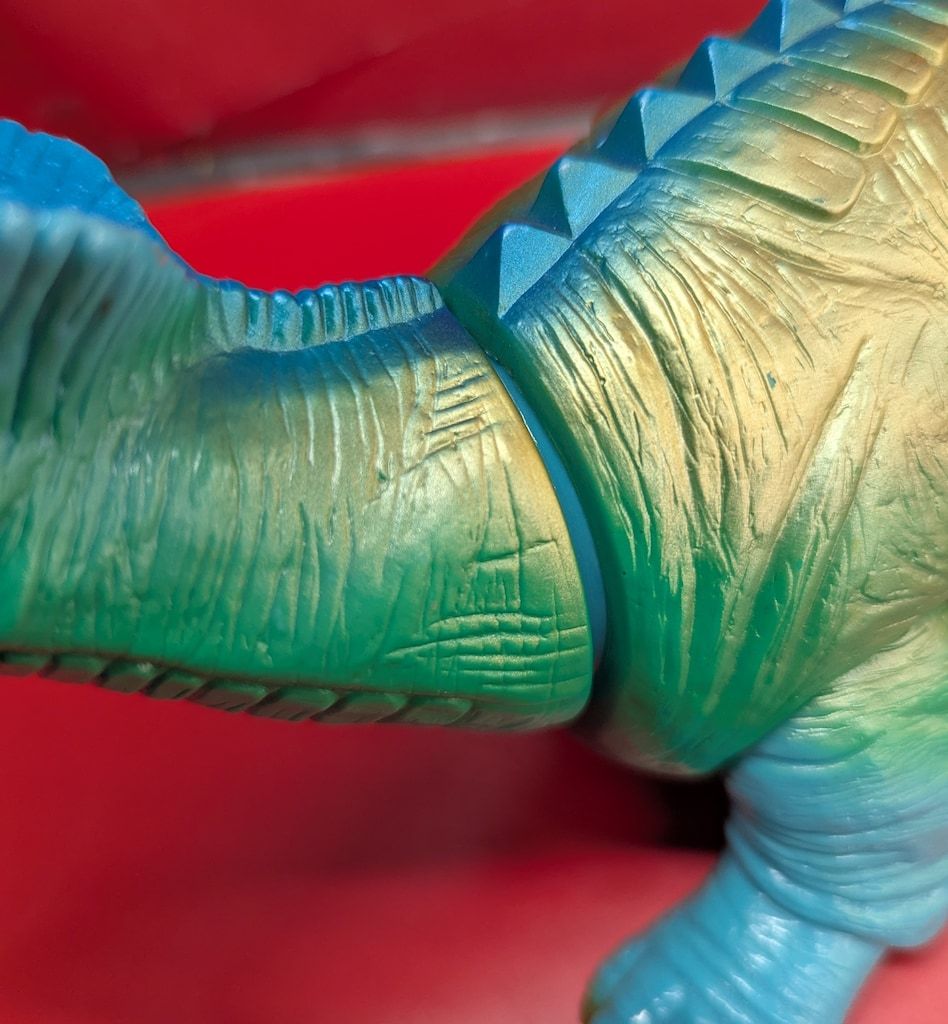 やまなや 怪獣郷/ウルトラセブン リッガー/黄緑色成型 - メルカリ