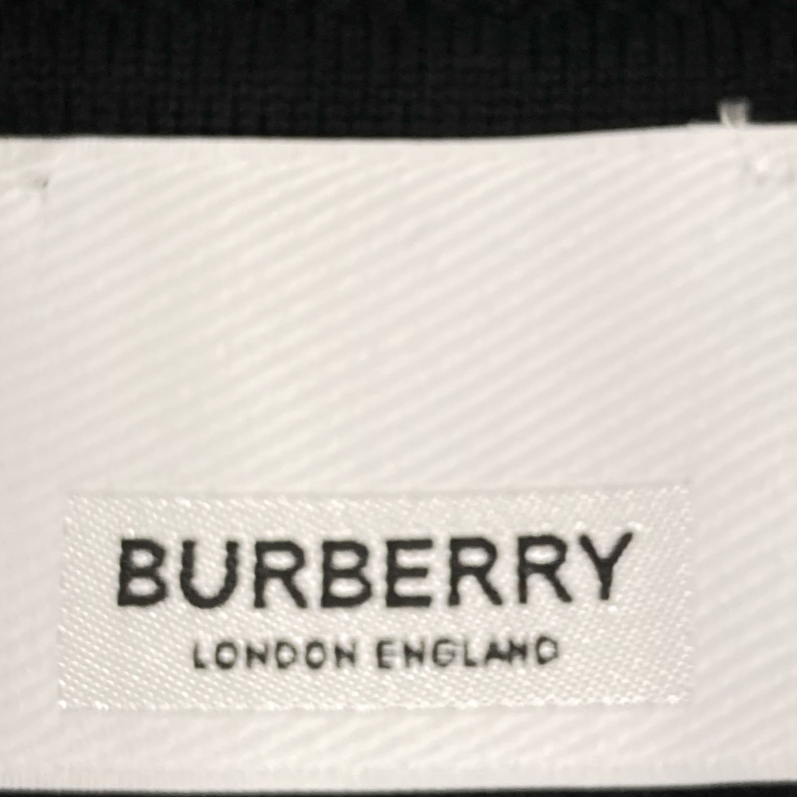 BURBERRY バーバリー 8036088 ﾌﾞﾗｯｸ ﾗﾊﾞｰｻｰｸﾙﾛｺﾞｸﾞﾗﾌｨｯｸ ﾄﾚｰﾅｰ ﾃｨｯｼ期