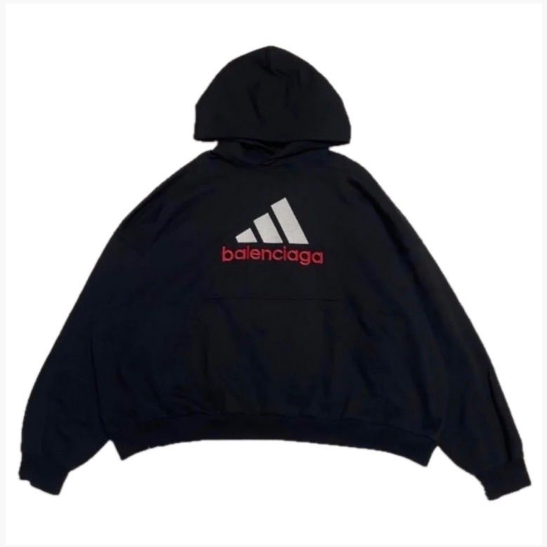 バレンシアガ × アディダス コラボ 刺繍ロゴ パーカー オーバーサイズ