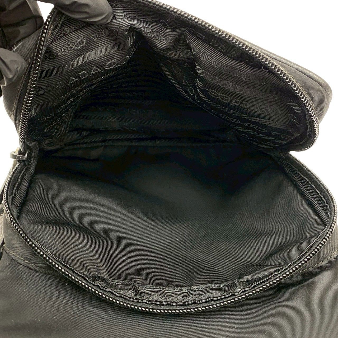 極 美品 袋付き PRADA プラダ 三角ロゴ 金具 ナイロン サフィアーノ