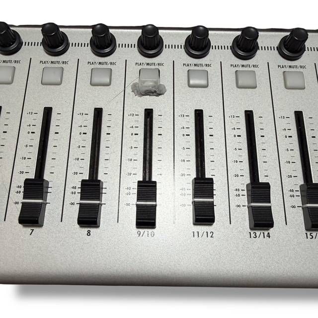 ☆ZOOM HD16 ハードディスク マルチトラックレコーダー MTR ズーム