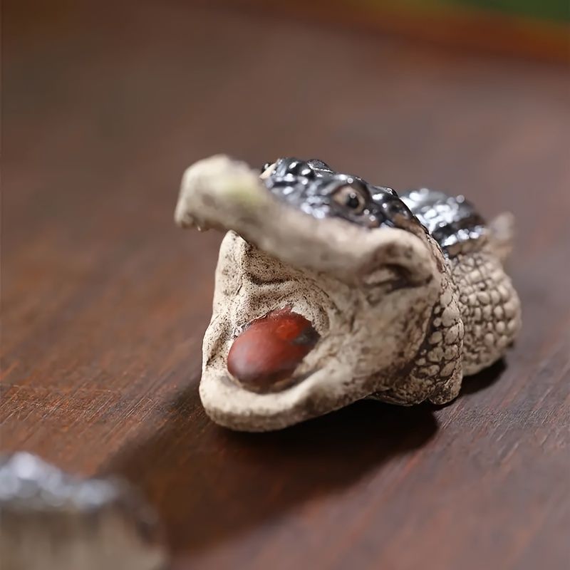 置物 オブジェ ガーデンオーナメント 口開けているワニ わに