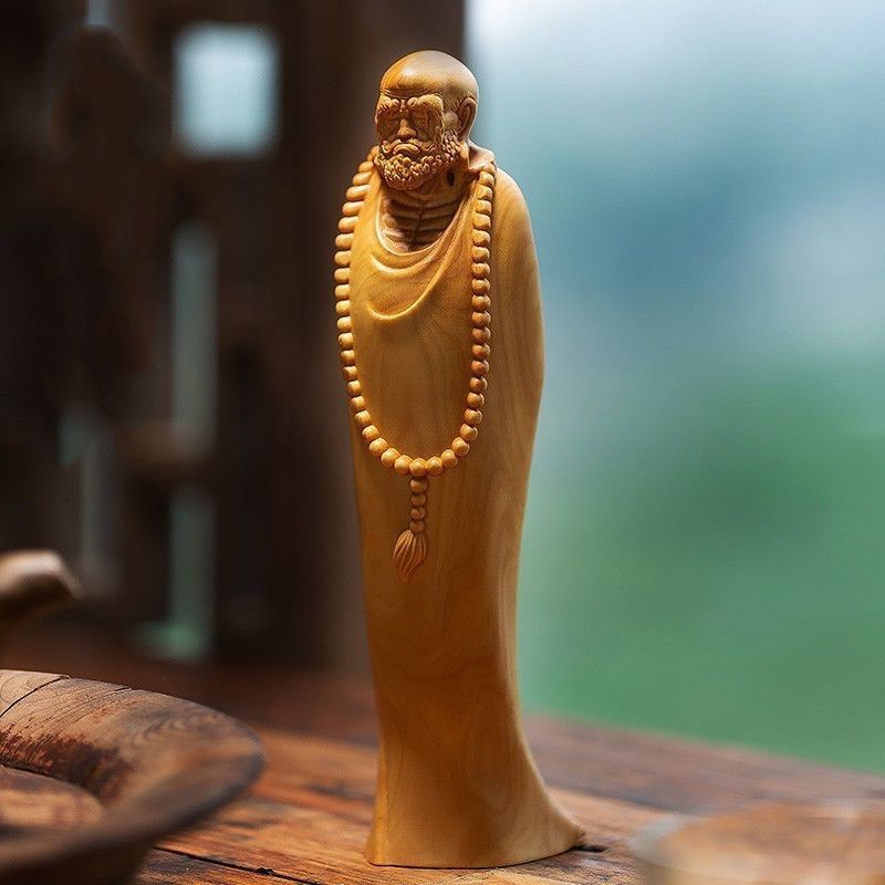 一点物〉天然黄楊木の達磨大師座禅彫刻 手彫り文房具・卓上アート 禅