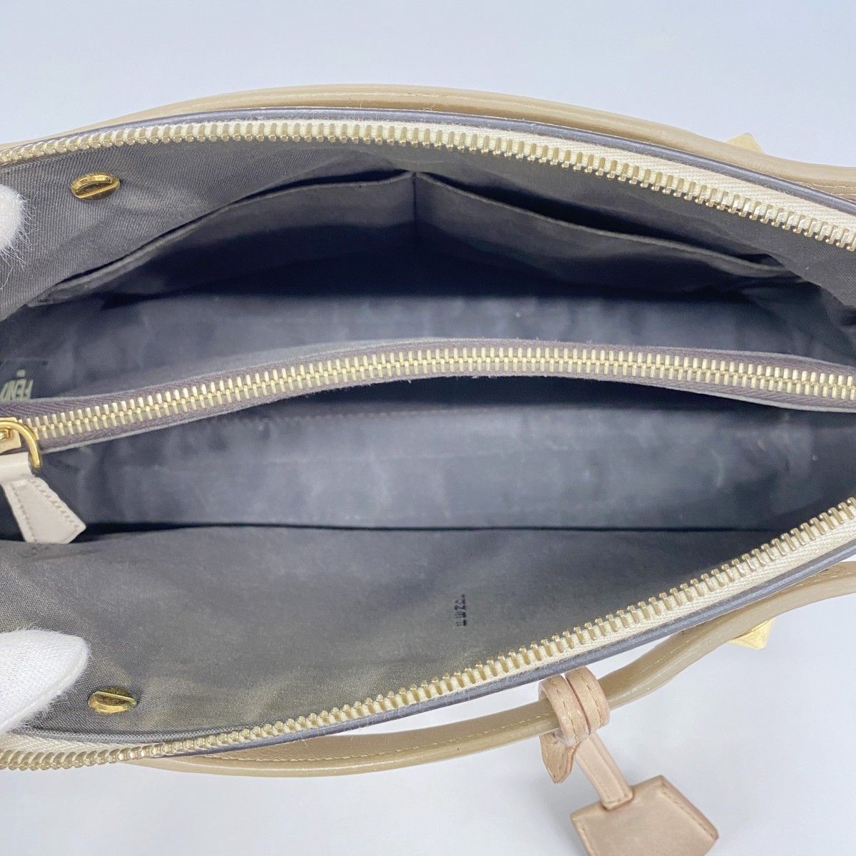 5pd5727】フェンディ ハンドバッグ モンスター レザー ベージュ