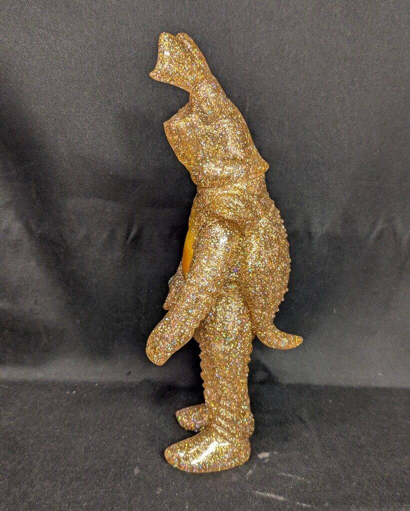 マルサン 世紀の大怪獣 ゼットン350 Golden Sparkle ver. - メルカリ