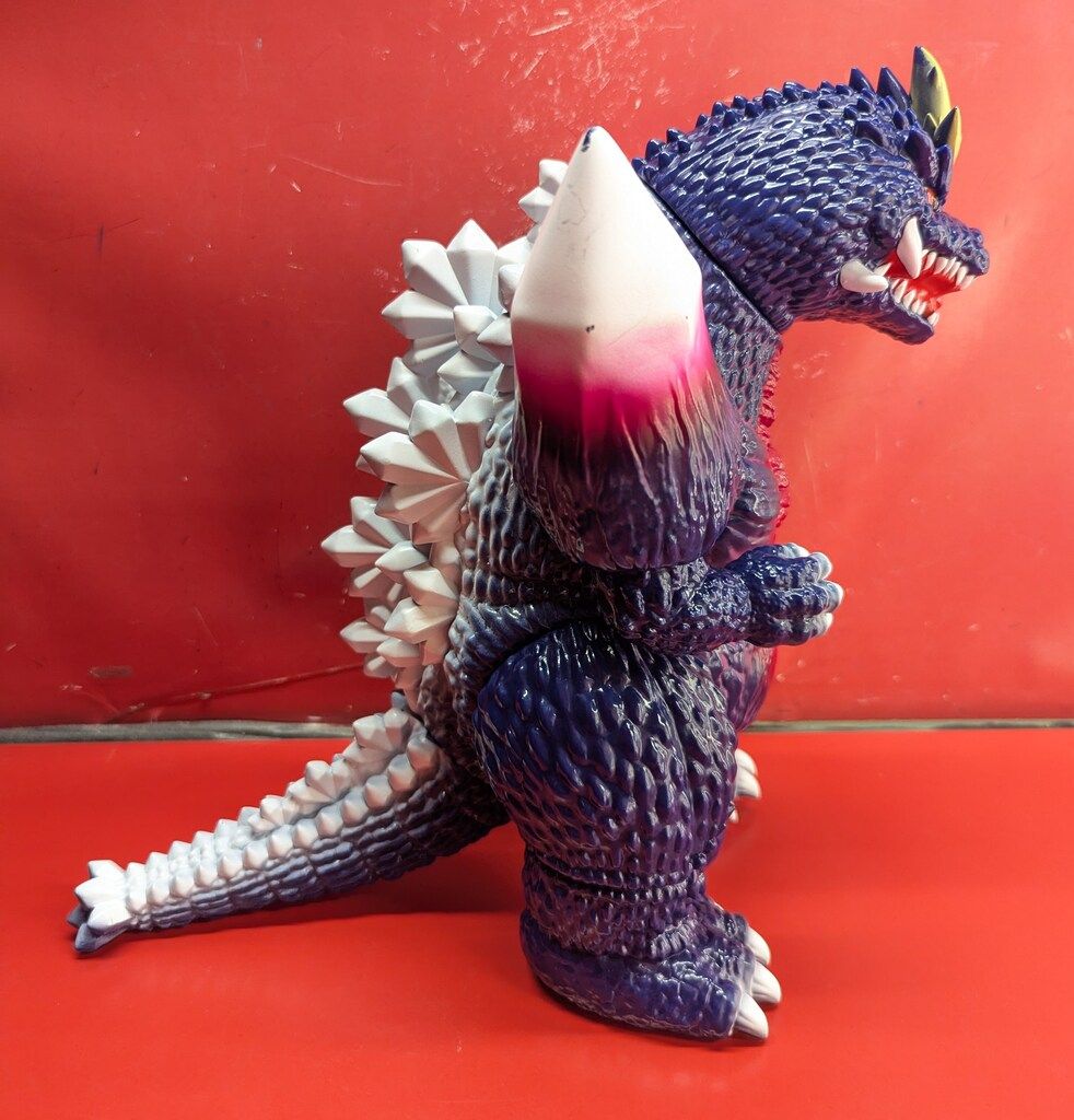 MEDICOM TOY 安楽安作 スペースゴジラ - メルカリ