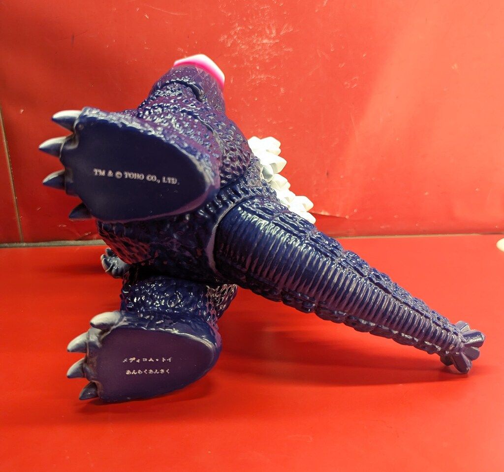 MEDICOM TOY 安楽安作 スペースゴジラ - メルカリ