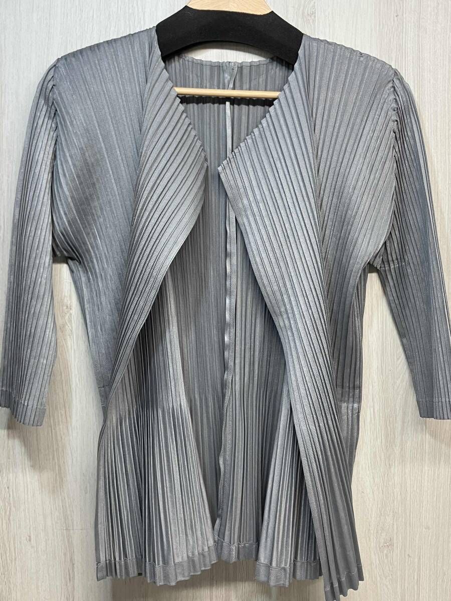イッセイミヤケ フェット　立体プリーツ　ブラウス　カーディガン　プリーツプリーズ PLEATS PLEASE ISSEY MIYAKE 七分袖 ブラウス カーディガン プリーツ