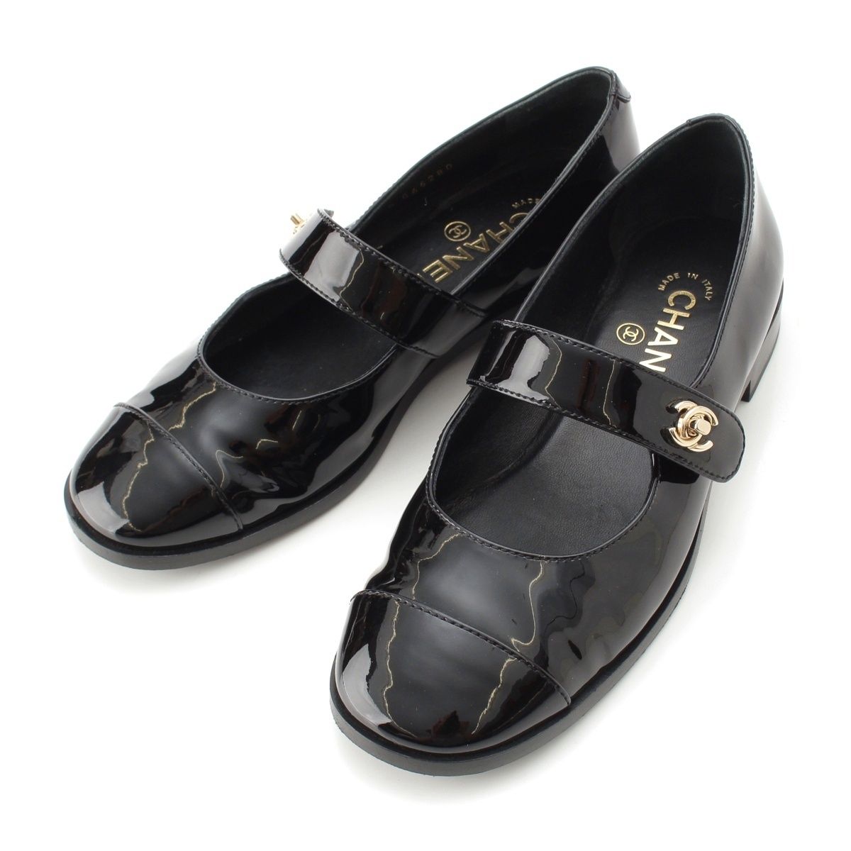 シャネル パテントレザー ココマーク ターンロック ラウンドトゥ