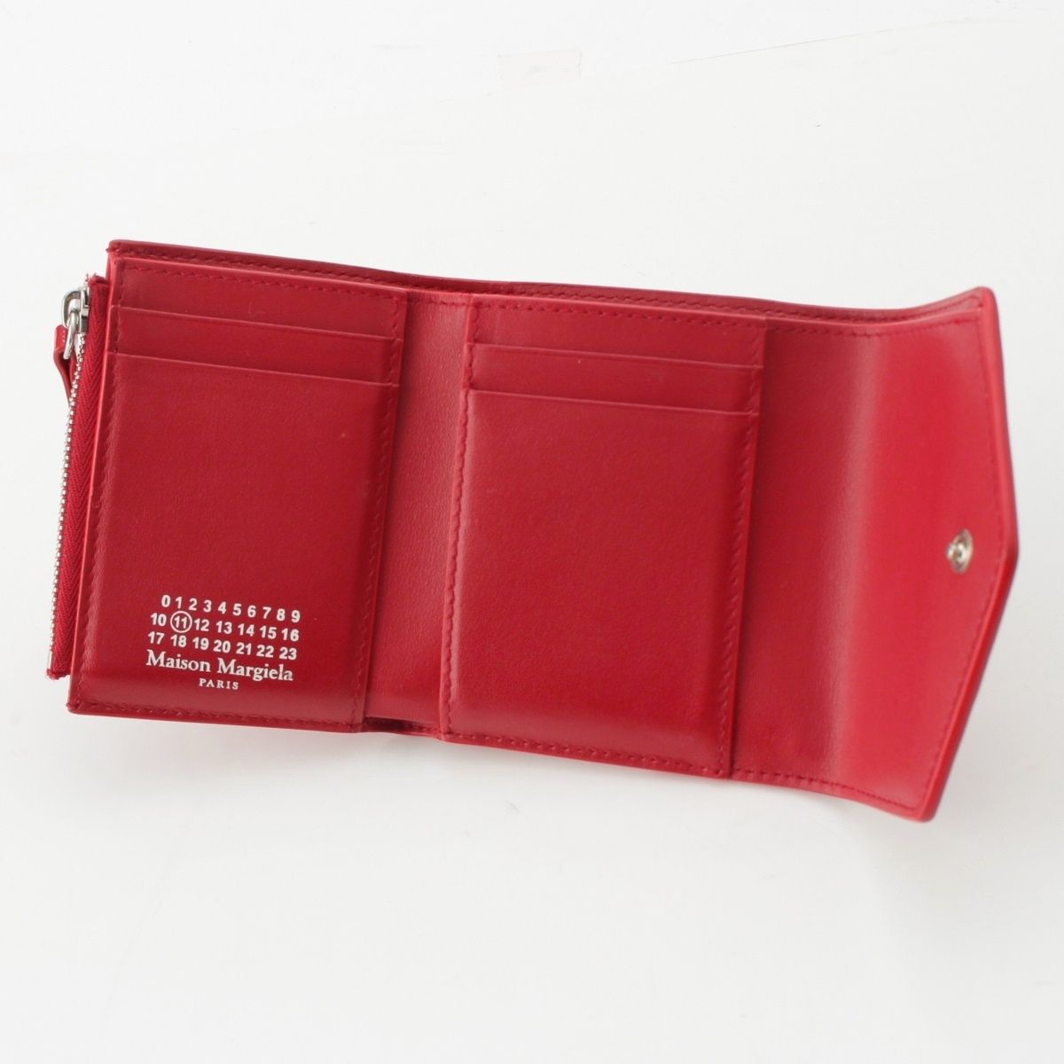 メゾンマルジェラ　レザー 三つ折り財布 レッド　箱付き メゾンマルジェラ パテントレザー ⑪ スリーフォールド コンパクト