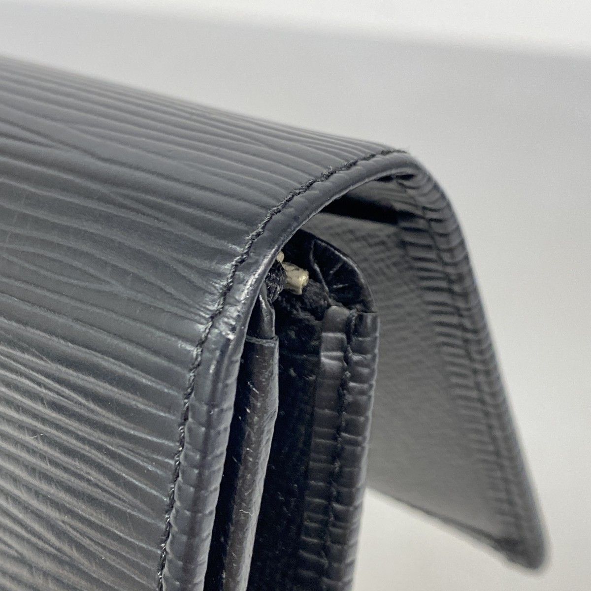 ☆SALE【5pb2937】ルイヴィトン 財布 エピ ポルトフォイユトレゾール