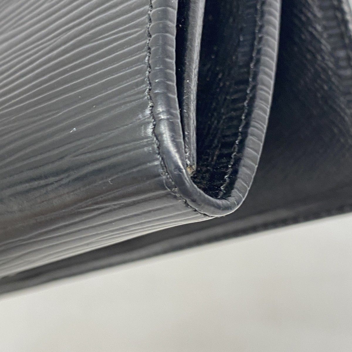 ☆SALE【5pb2937】ルイヴィトン 財布 エピ ポルトフォイユトレゾール