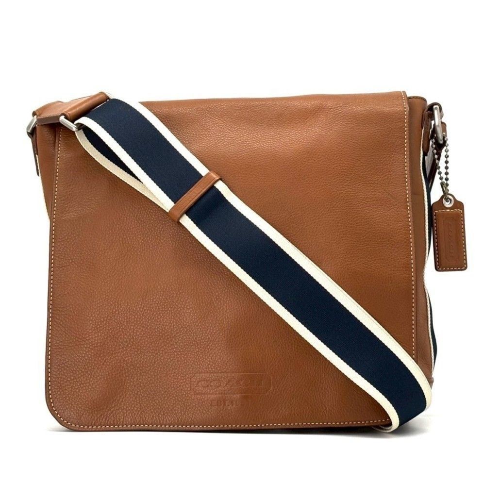 大人の装いを格上げ】 COACH コーチ ヘリテージウェブレザー