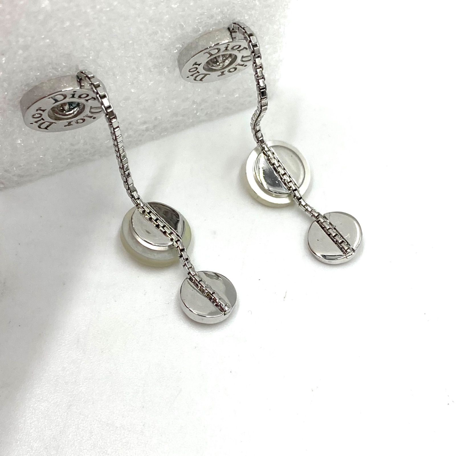 Christian Dior クリスチャン ディオール ピアス 両耳 ボタン モチーフ 