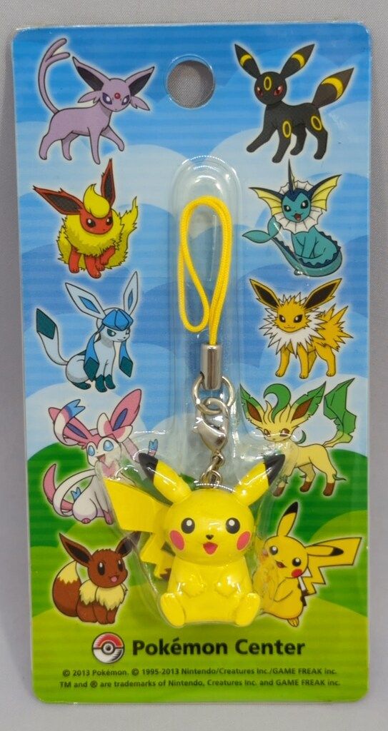 ポケモンセンター フィギュアストラップ ピカチュウ - メルカリ