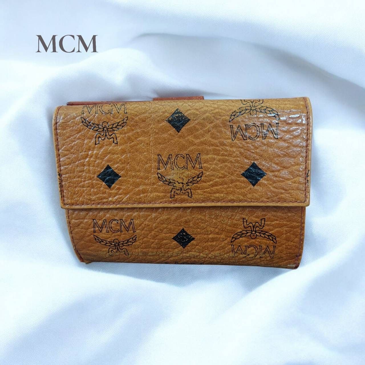 MCM 三つ折り財布 【公式通販】