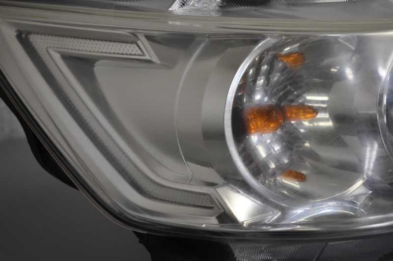 右 ヘッドライト ヘッドランプ HID バラスト レベライザー付 キセノン