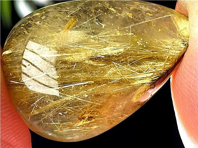 AAA級天然ゴールドルチルクォーツ原石B80P3/390P60D AAA級天然ゴールドルチルクォーツ原石B80P3/390P60D