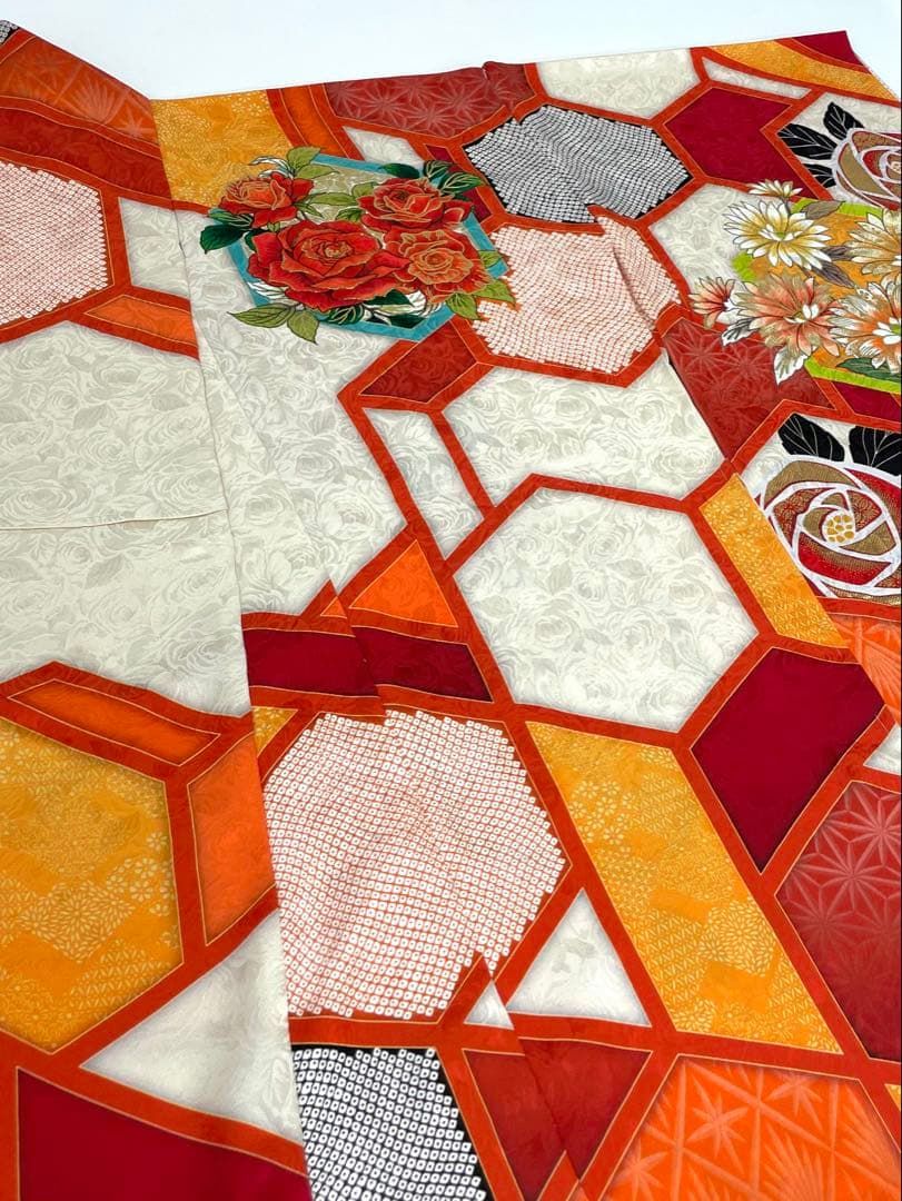 振袖 仮絵羽 刺繍 金彩 紋意匠 正絹 未仕立て品 八掛付き MOK851