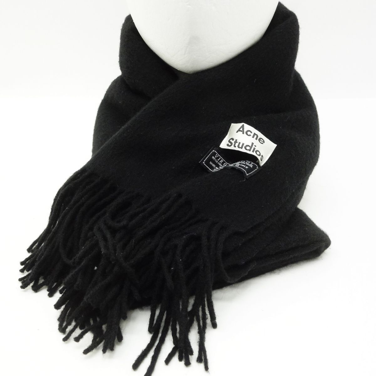 Acne Studios ブラック フリンジマフラー　ストール　ウール Acne Studios アクネストゥディオズ 大判 フリンジ ウール マフラー