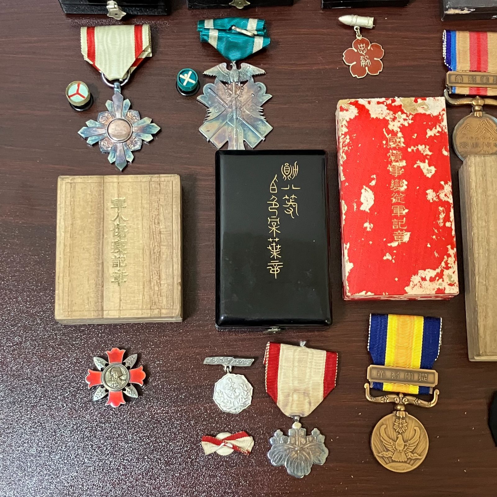 30298】勲章 カフス バッチ 記章 等 14個おまとめ 階勲章 従軍記章