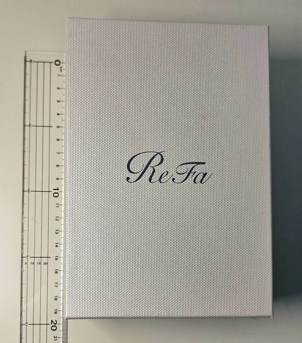 M【美品】ReFa リファ ReFaCARAT リファカラット 美顔ローラー 箱 取扱