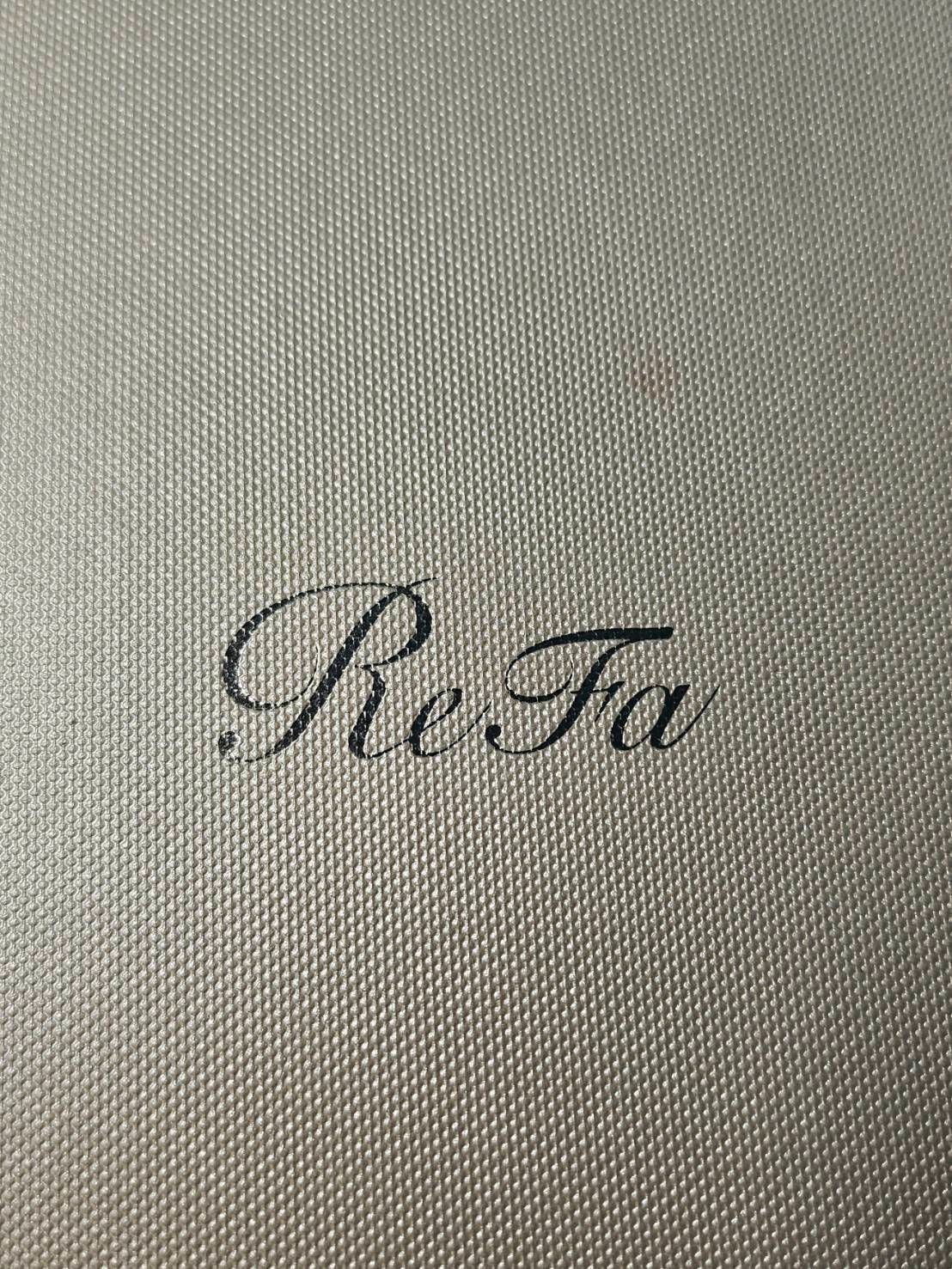 M【美品】ReFa リファ ReFaCARAT リファカラット 美顔ローラー 箱 取扱