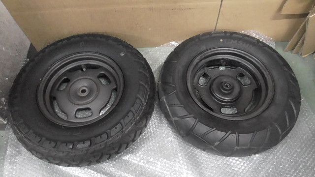 ZOOMER（ズーマー）AF58 の ホイール タイヤセット:#1766456605 - メルカリ