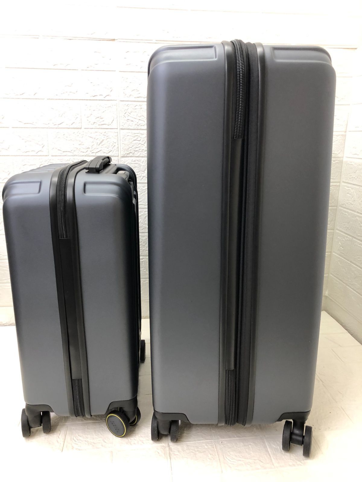 DELSEY デルセー アクセレイト 2個セット ダークグレイ - メルカリ